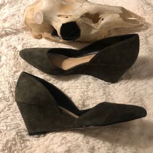 Nordstrom dark rich green pump suede wedge